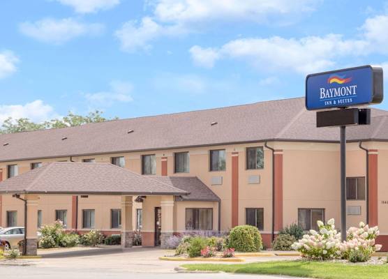 Baymont by Wyndham Waterloo 1