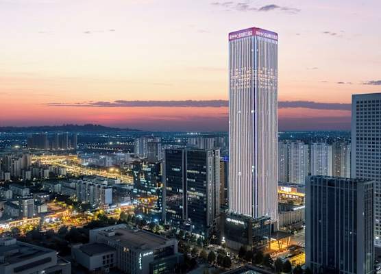 Crowne Plaza Taizhou City Center by IHG 1