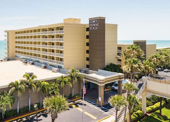 Crowne Plaza MELBOURNE-OCEANFRONT by IHG 1