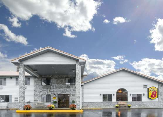 Super 8 by Wyndham Gallipolis Pt Pleasant Area 1