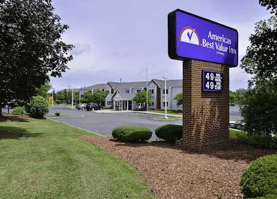 Americas Best Value Inn East Syracuse 1