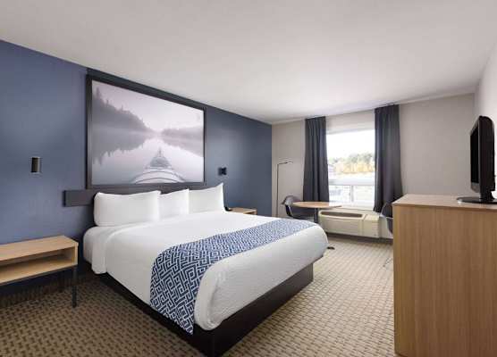 Super 8 by Wyndham St-Jerome 1