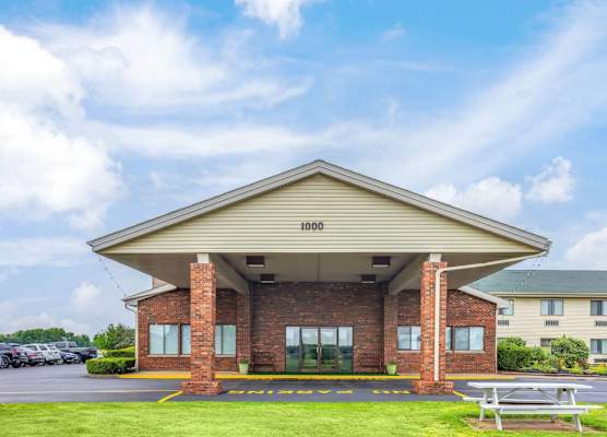 Super 8 by Wyndham Henrietta/Rochester Area 1