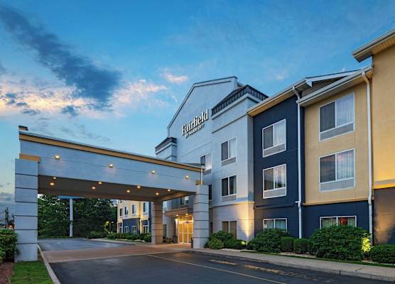 Fairfield Inn & Suites by Marriott Edison - South Plainfield 1