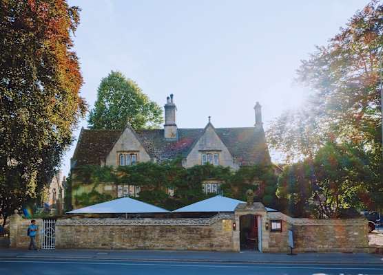 Old Parsonage Hotel 1