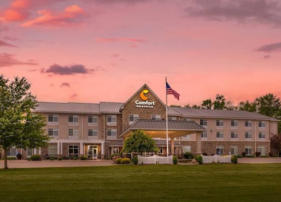 Comfort Inn & Suites Dover 1