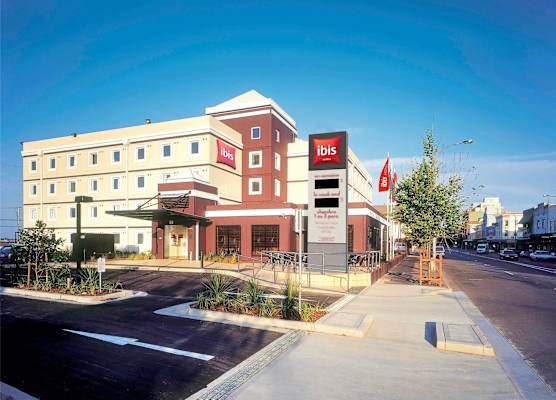 ibis Newcastle 1