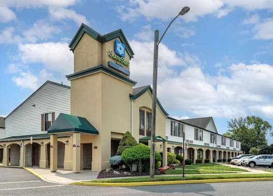 SureStay Hotel by Best Western East Brunswick 1