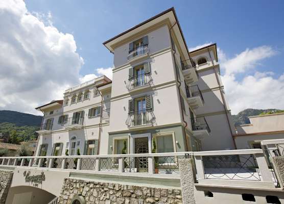 Hotel Al Campanile - Luxury Suites & Apartments 1