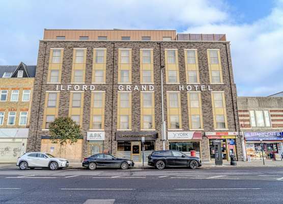 Ilford Grand Hotel 1