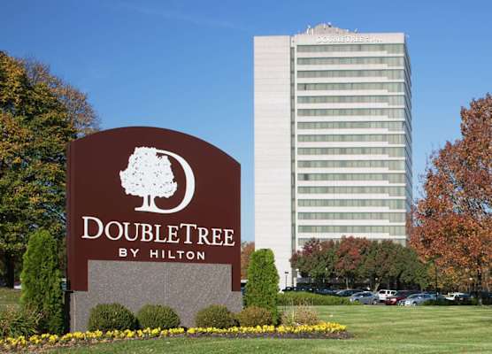 DoubleTree by Hilton Kansas City - Overland Park 1