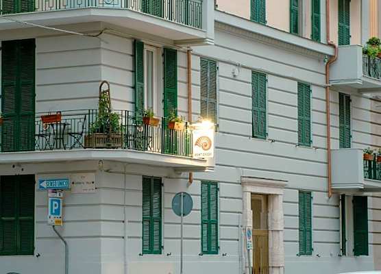 Nautilus Hotel 1