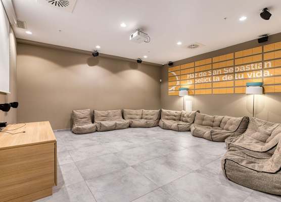 Livensa Living Studios San Sebastián 1