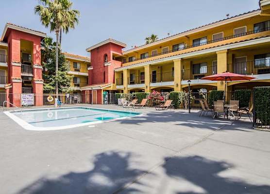 Rodeway Inn & Suites Rancho Cordova - Folsom 1
