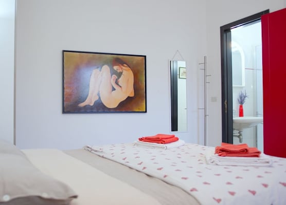 Studio-sleeps 2-aircon-town Centre-free Parking 1