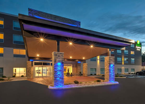 Holiday Inn Express & Suites MILAN – SANDUSKY AREA by IHG 1