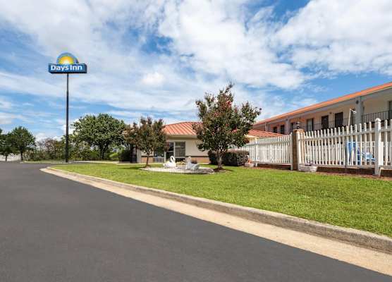 Days Inn by Wyndham Augusta Wheeler Road 1