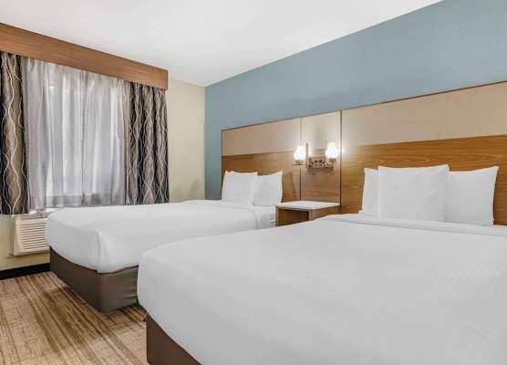 Best Western Carlsbad by the Sea 1