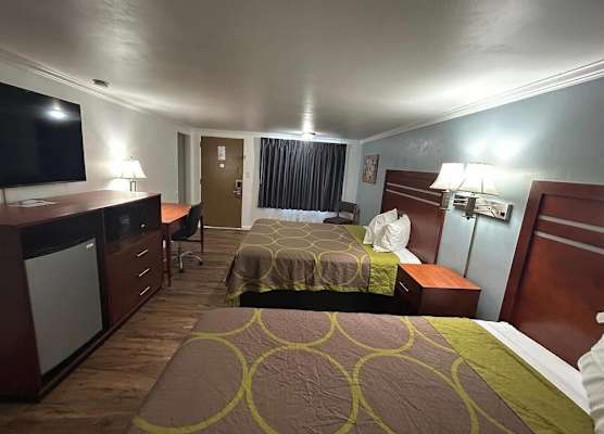 Econo Lodge Palmyra - Hershey 1