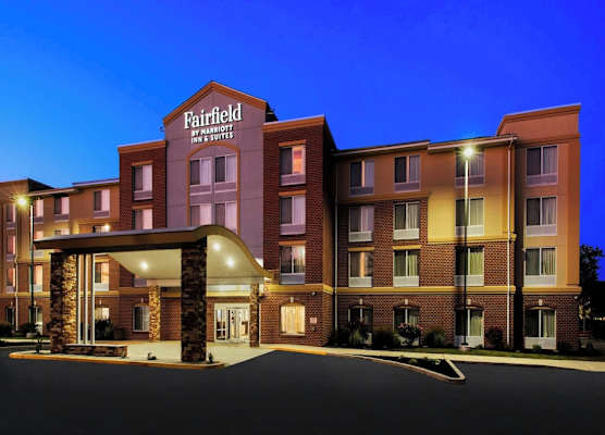 Fairfield Inn & Suites by Marriott Dover 1