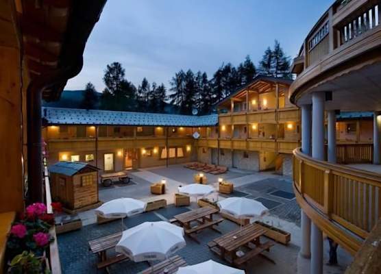 Boscone Suite Hotel 1