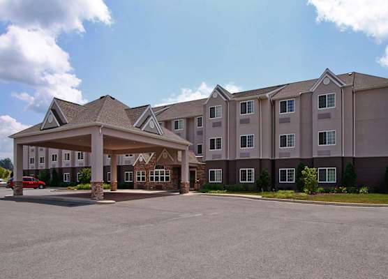 Microtel Inn & Suites by Wyndham Bridgeport 1