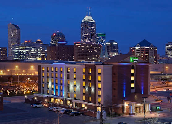 Holiday Inn Express & Suites INDIANAPOLIS DTN-CONV CTR AREA by IHG 1