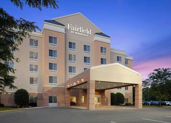 Fairfield Inn & Suites by Marriott Carlisle 1