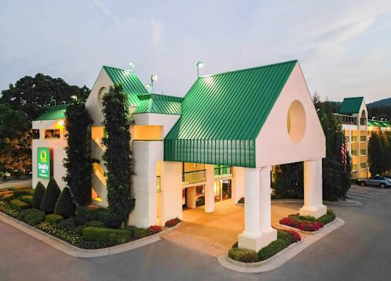 Quality Inn Near the Island Pigeon Forge 1