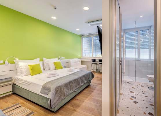 Pomak Luxury Rooms 1
