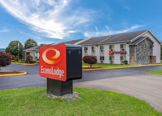 Econo Lodge Painted Post - Corning 1