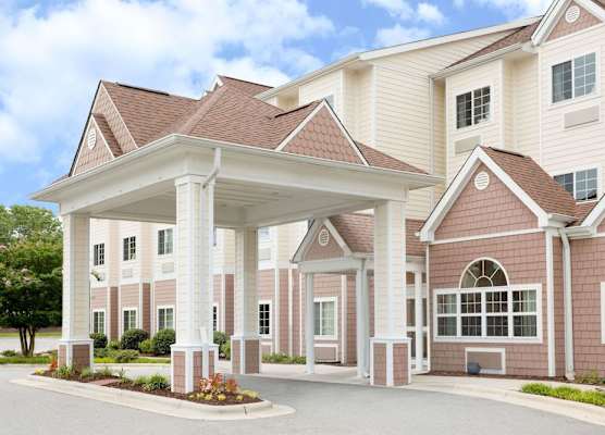 Microtel Inn & Suites by Wyndham Greenville/University Medic 1