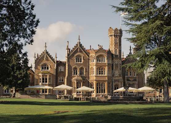 Oakley Court 1