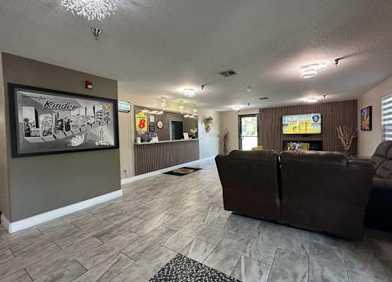 Super 8 by Wyndham Kinder/Coushatta near Casino 1