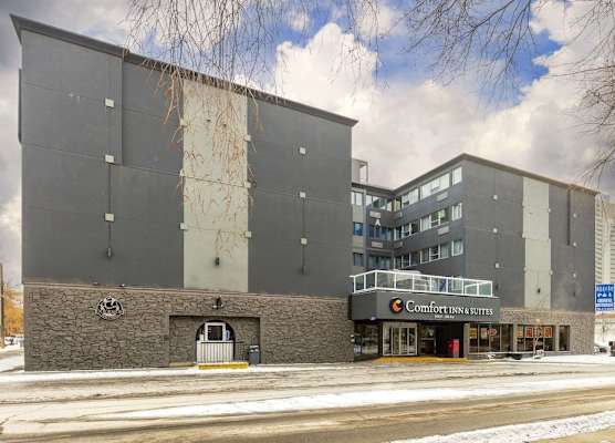 Comfort Inn & Suites 1