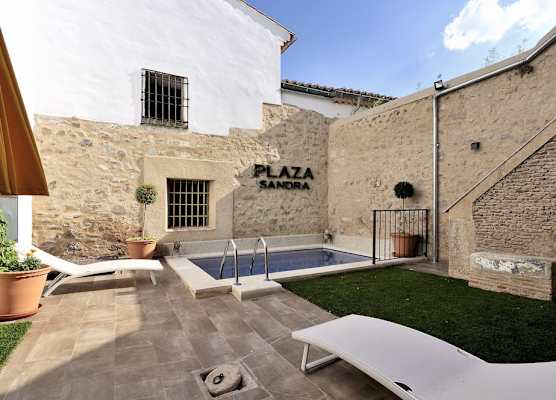 Plaza Sandra 1