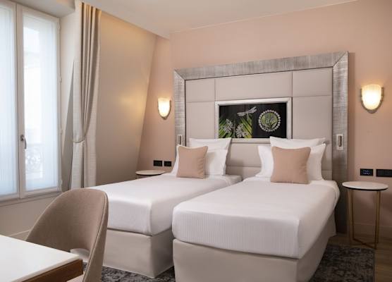 Hôtel des Champs-Elysées 1