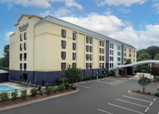 Fairfield Inn and Suites by Marriott Winston Salem/Hanes 1