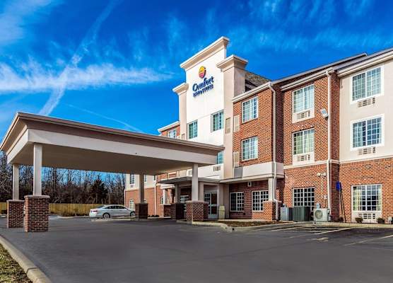 Comfort Inn & Suites Dayton North 1