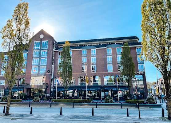 Hotel Theater Figi 1