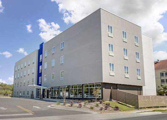 Sleep Inn & Suites Fort Walton Beach - Destin West 1