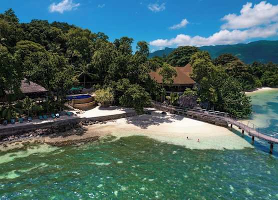 Cerf Island Resort 1