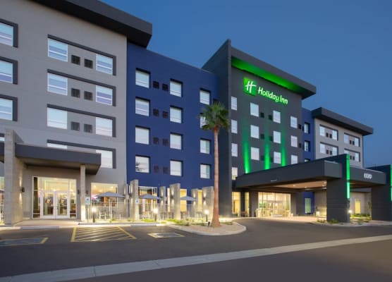 Holiday Inn GLENDALE - STADIUM & ENT DIST by IHG 1