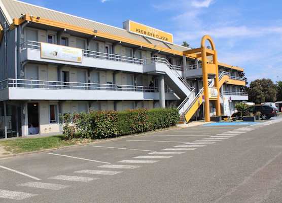 Premiere Classe Saint Quentin En Yvelines - Elancourt 1