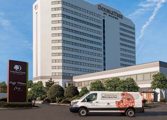 DoubleTree by Hilton Fort Lee George Washington Bridge 1