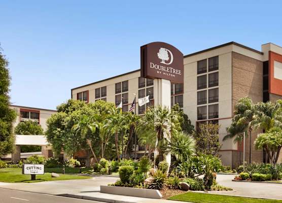 DoubleTree by Hilton San Bernardino 1