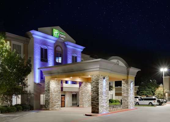 Holiday Inn Express & Suites DALLAS - DUNCANVILLE by IHG 1