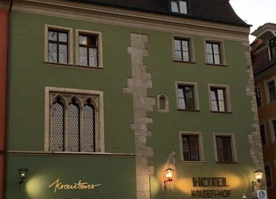Hotel Kaiserhof am Dom 1
