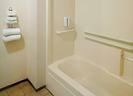 Rodeway Inn Jackson 1