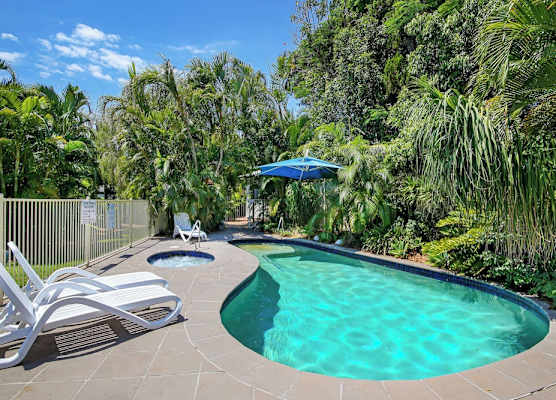 Chez Noosa Holiday Apartments 1
